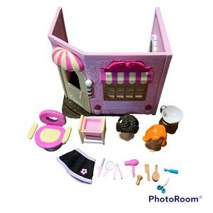 Lil Woodzeez Spa and Hair Salon